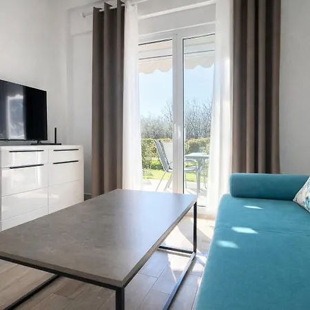 Apartment Danai & Palm Complex By Horizon Homes *