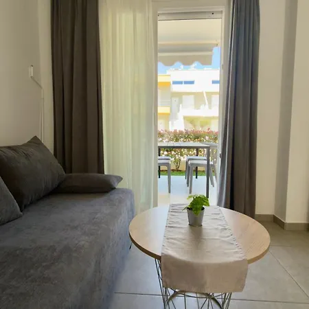 Danai & Palm Complex By Horizon Homes Ofrínion