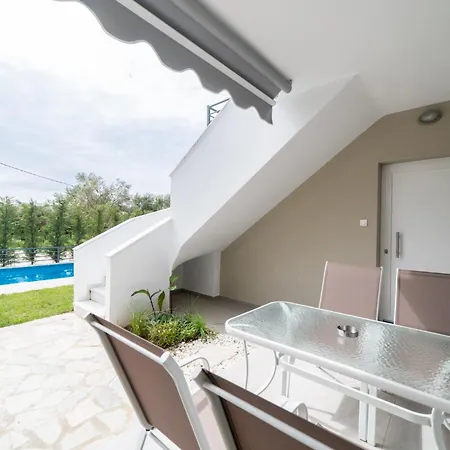 Danai & Palm Complex By Horizon Homes Ofrinion