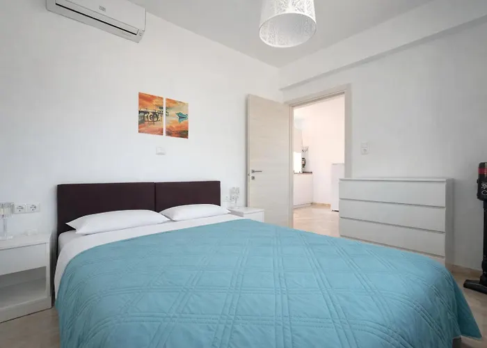 Danai & Palm Complex By Horizon Homes Ofrínion