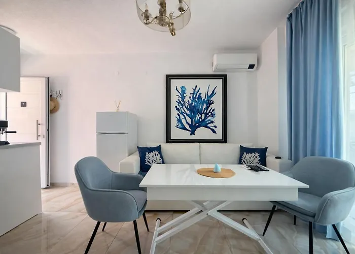Danai & Palm Complex By Horizon Homes Apartment *