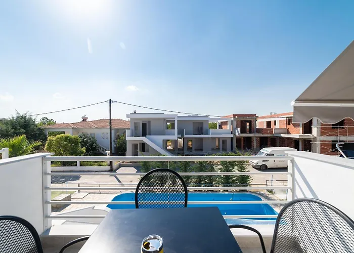 Danai & Palm Complex By Horizon Homes * Ofrínion
